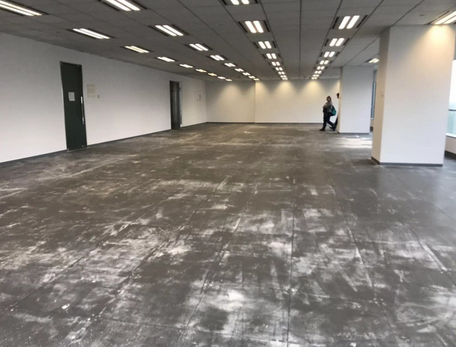 长宁区东银中心出租1493平米标准交付办公室