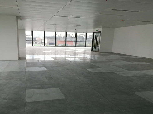 静安区凯德星贸大厦出租1210平米标准交付办公室