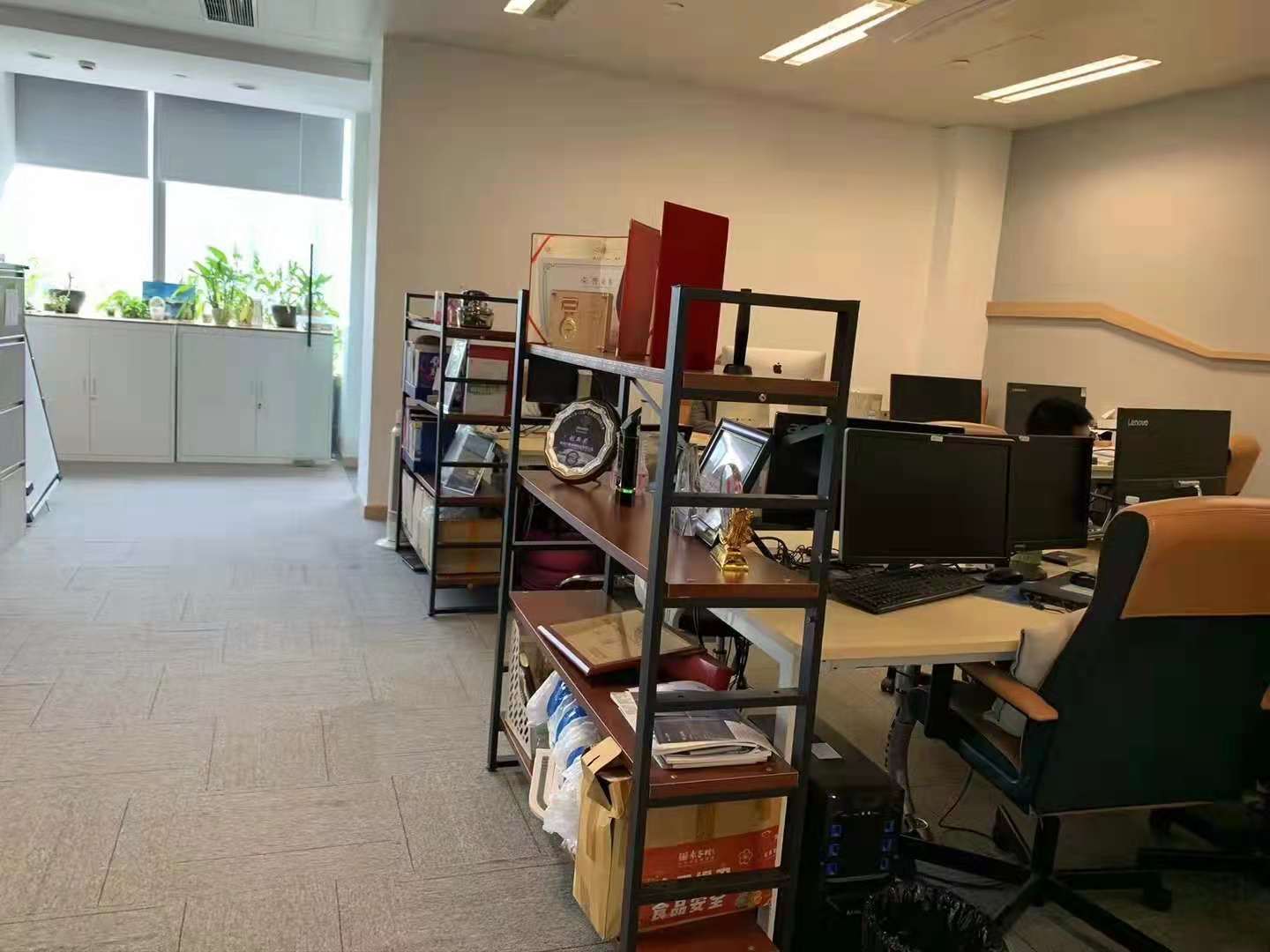 徐汇区上海绿地中心一期出租383平米带遗留装修办公室