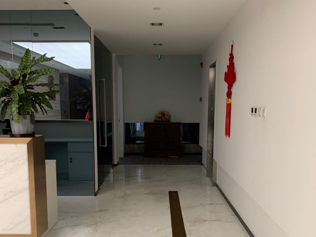 徐汇区永丰国际广场出租142平米带装修家具办公室