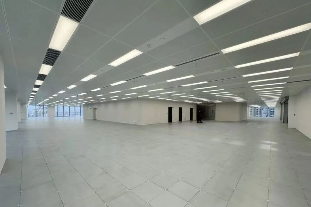 浦东新区前滩国际广场出租668平米标准交付办公室