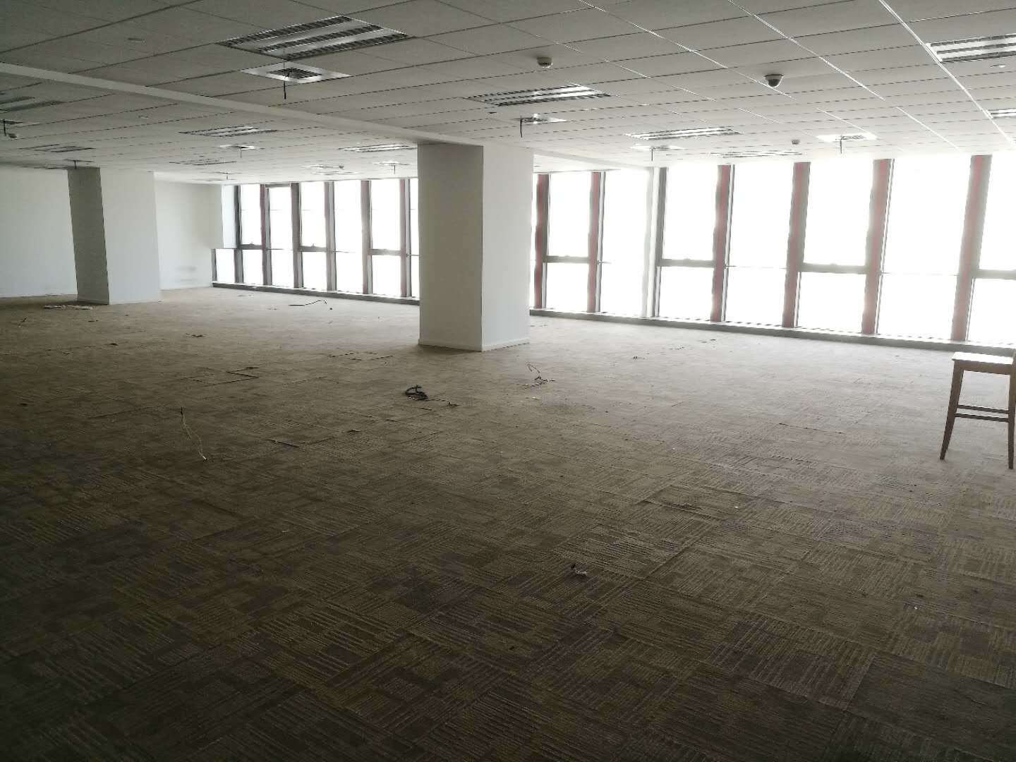 徐汇区百丽国际广场出租666平米标准交付办公室
