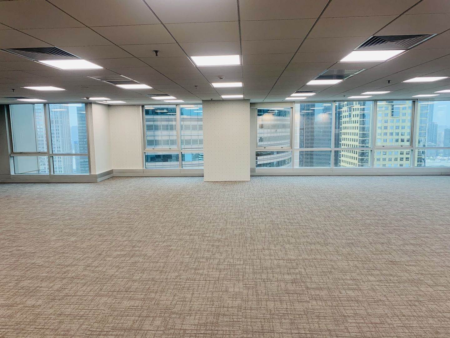 浦东新区上海招商局大厦出租858平米标准交付办公室