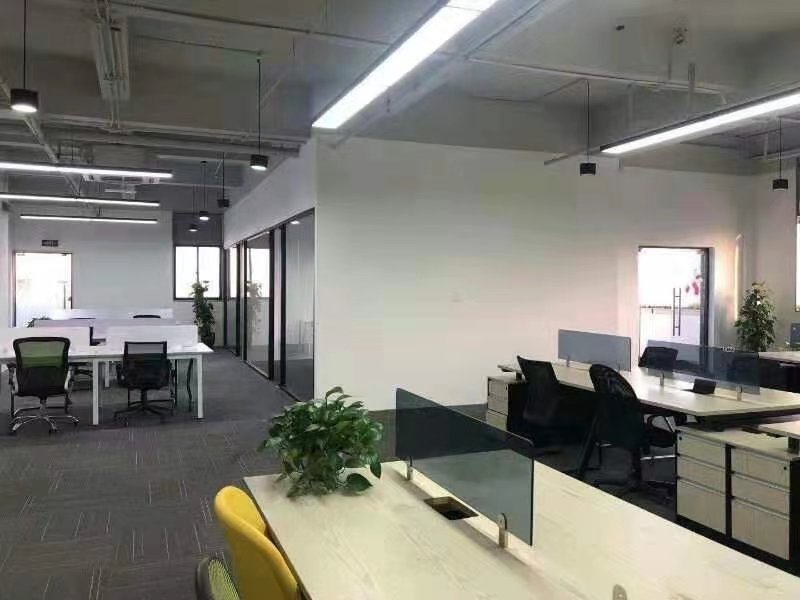 闵行区虹桥德必易园出租1005平米带遗留装修办公室