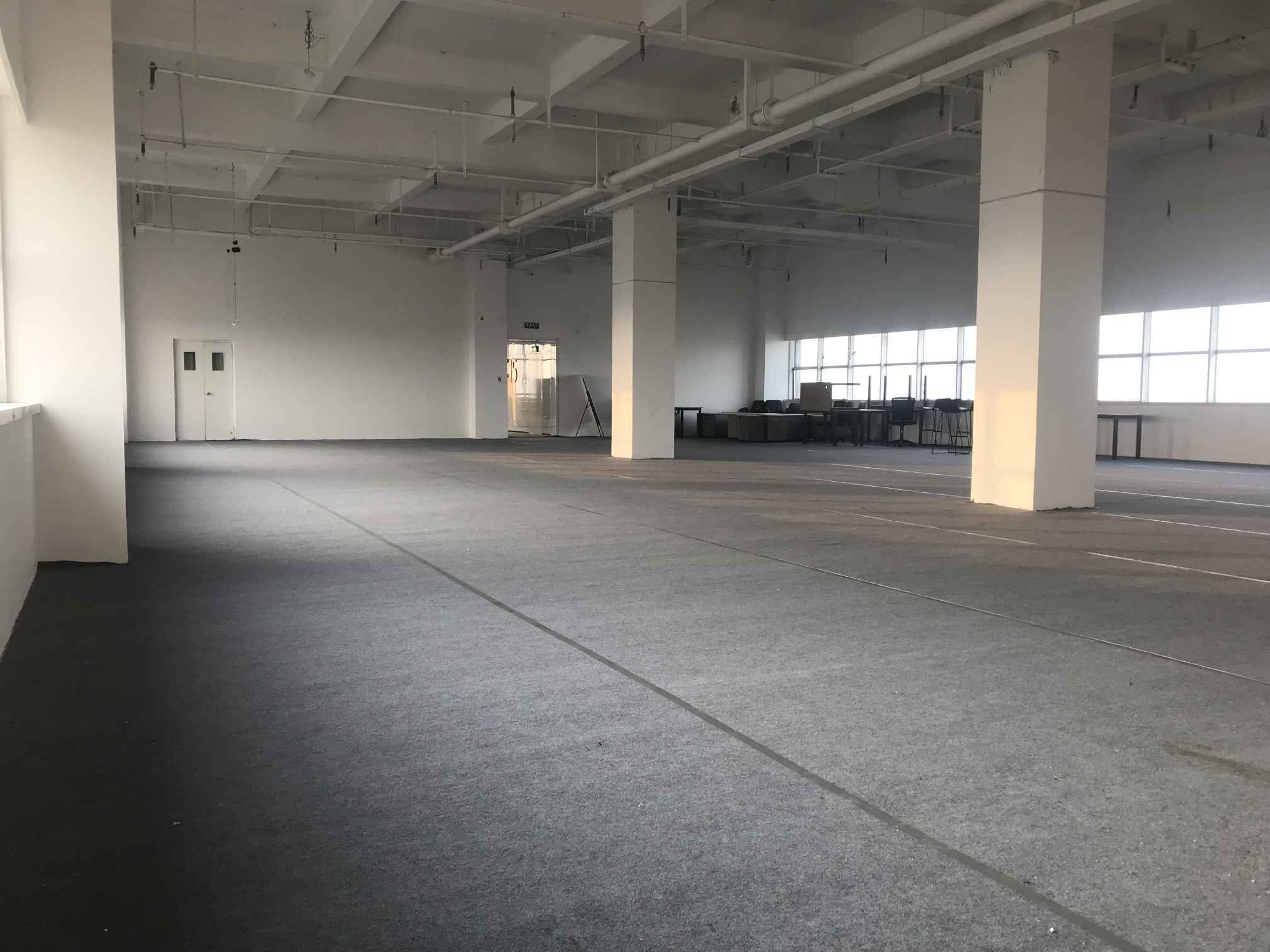 浦东新区景瑞张江中心出租652平米标准交付办公室