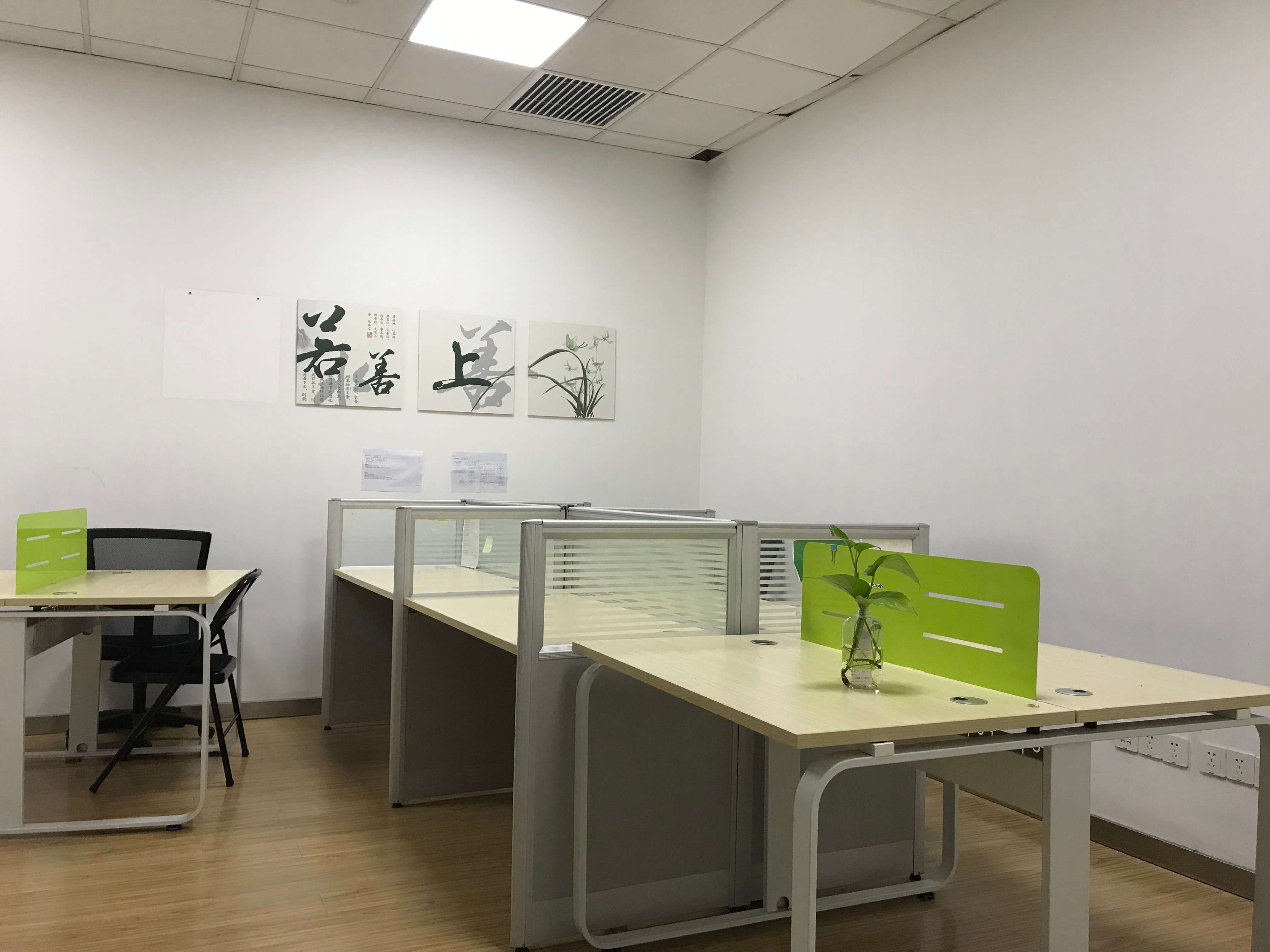 浦东新区乐凯大厦出租456平米带装修家具办公室