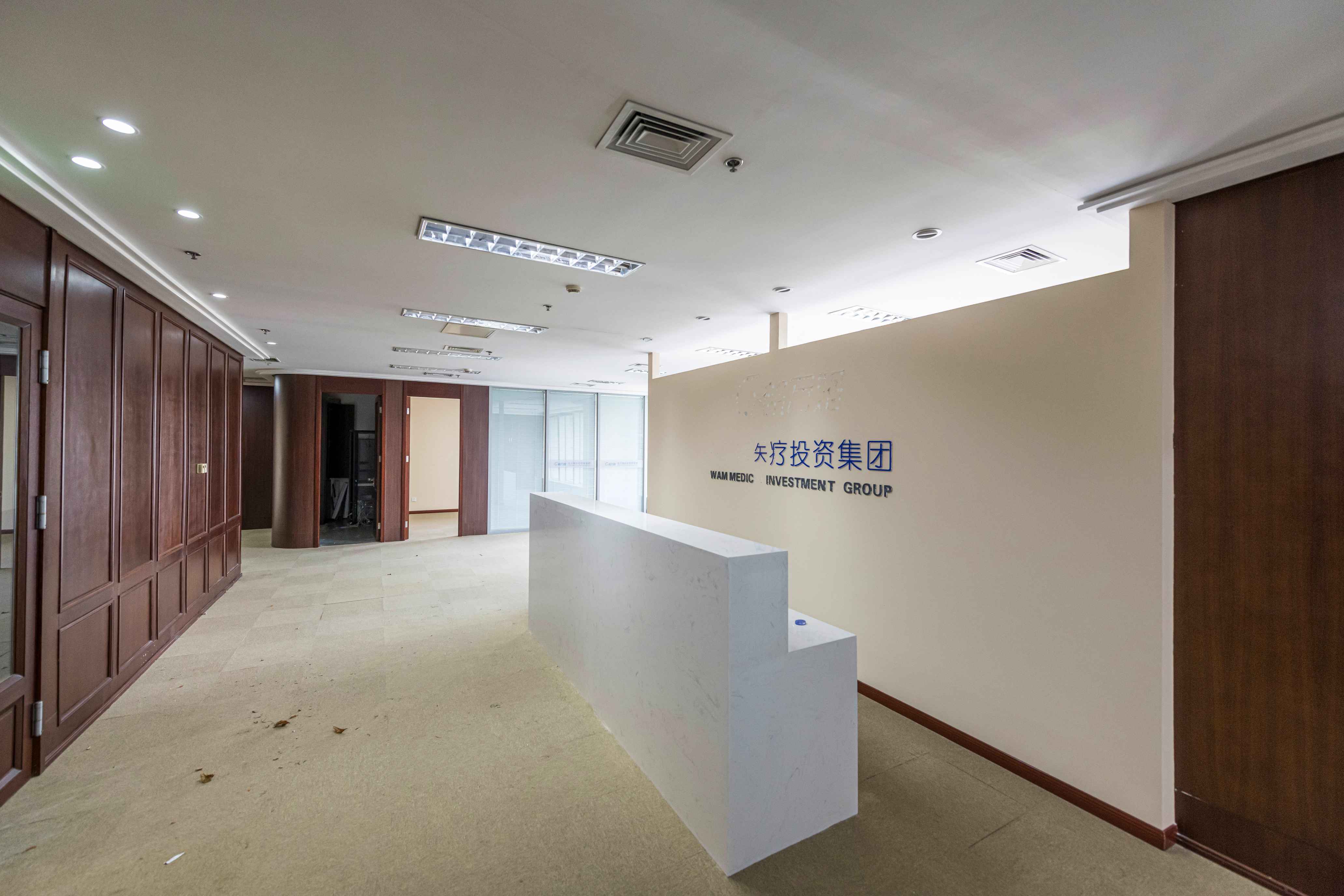 浦东新区上海银行大厦出租174平米带遗留装修办公室