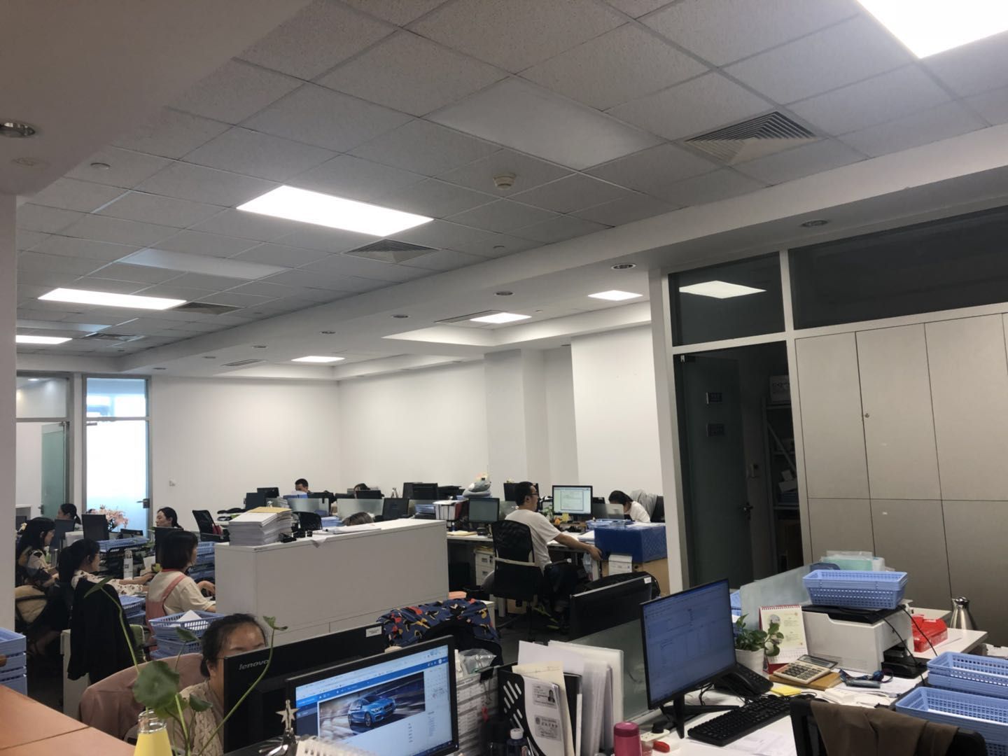 浦东新区永达国际大厦出租456平米带装修家具办公室