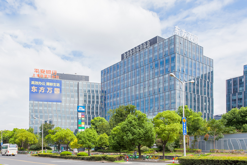 东方万国企业中心